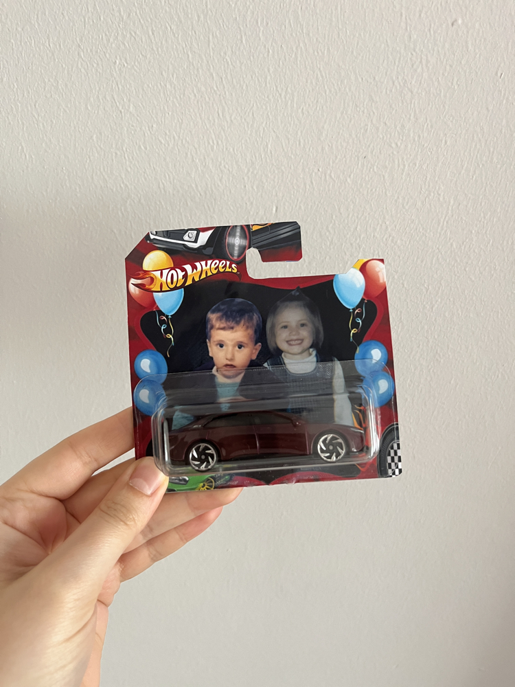 Çocukluk hot wheelsi (açıklamayı okuyunuz)