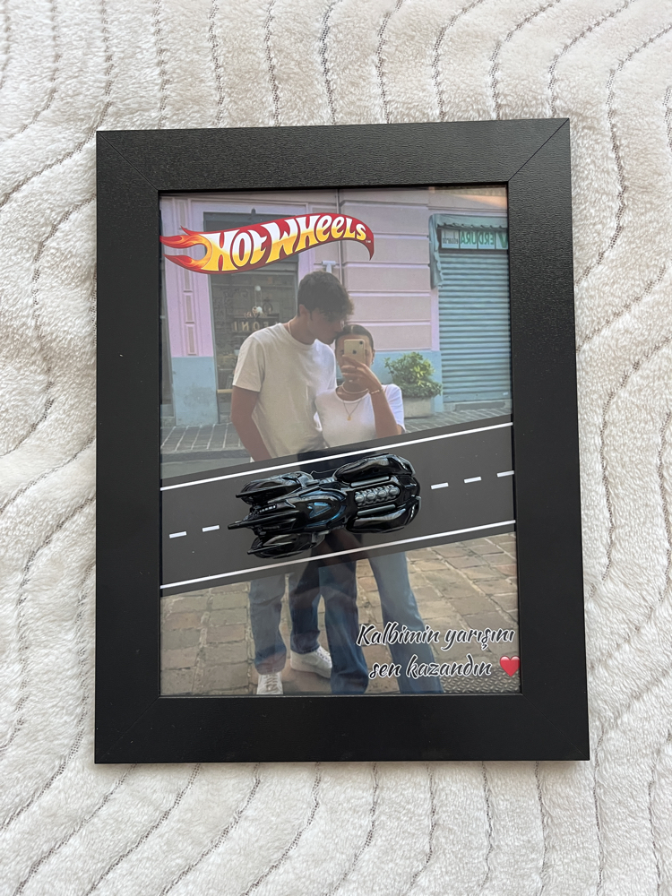 Kişiye özel Hot Wheels çerçeve