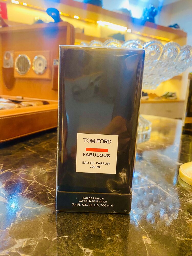 TOM FORD