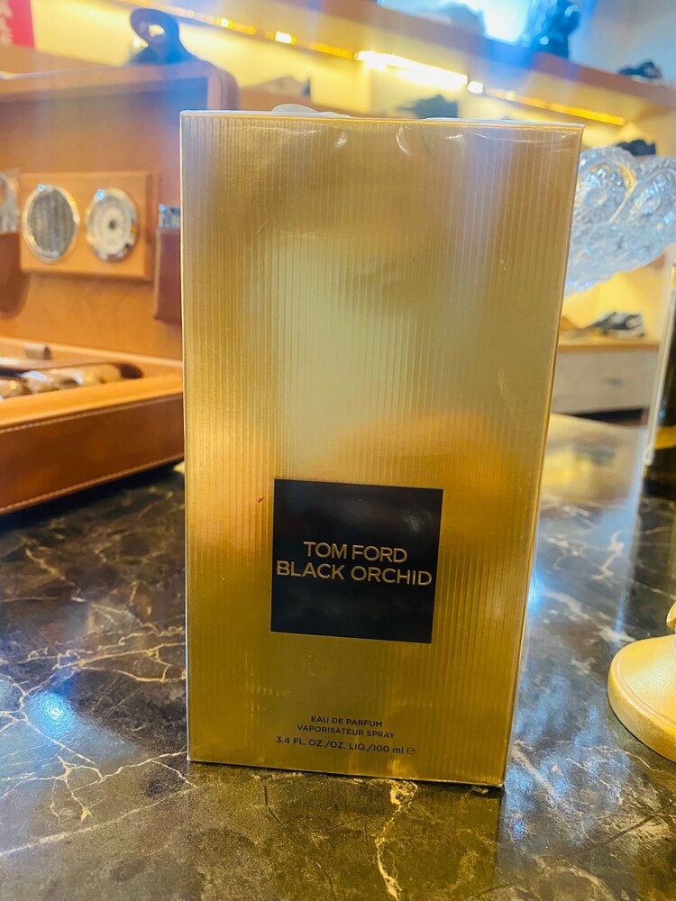 TOM FORD