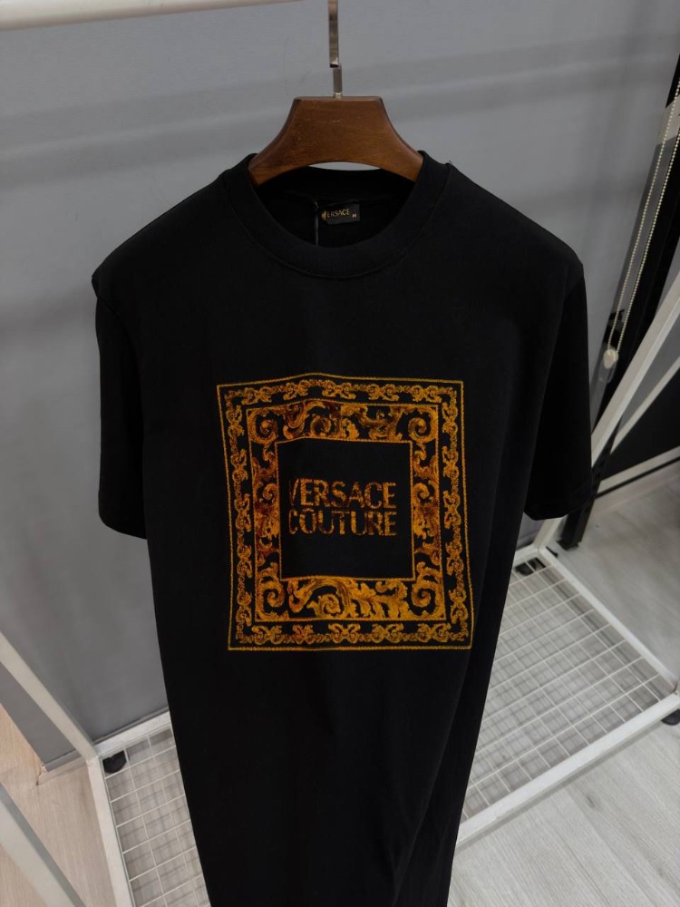 Versace Couture Siyah Gold Desenli T-Shirt – Premium Kalite