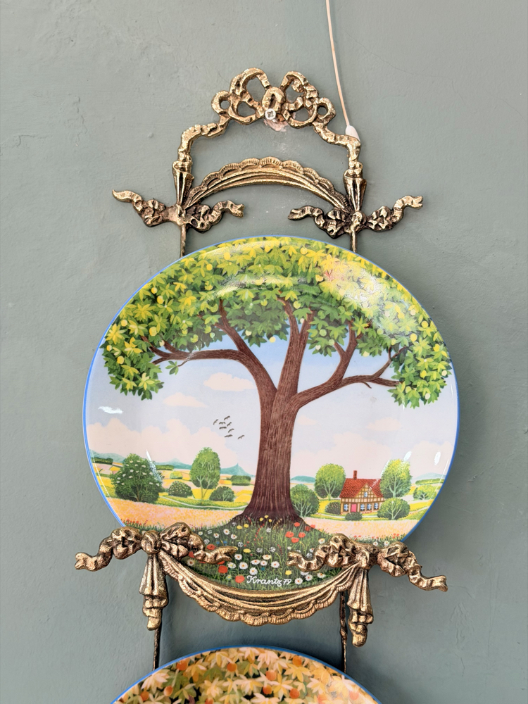 BAVARIA DUVAR TABAKALARI VE STANT