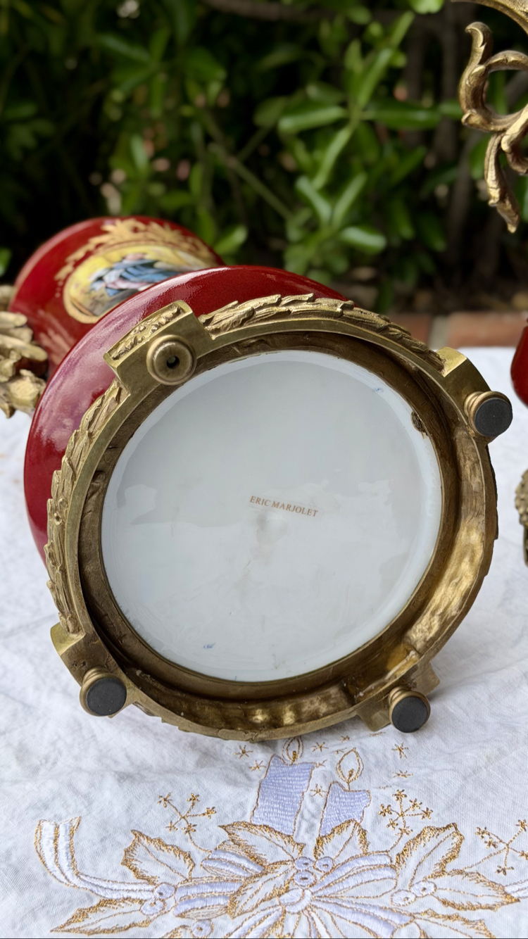 KUSURSUZ KONDİSYON BORDO RENK ÇİFT VAZO