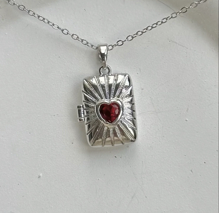 Silver Kitap Kapaklı Kolye 