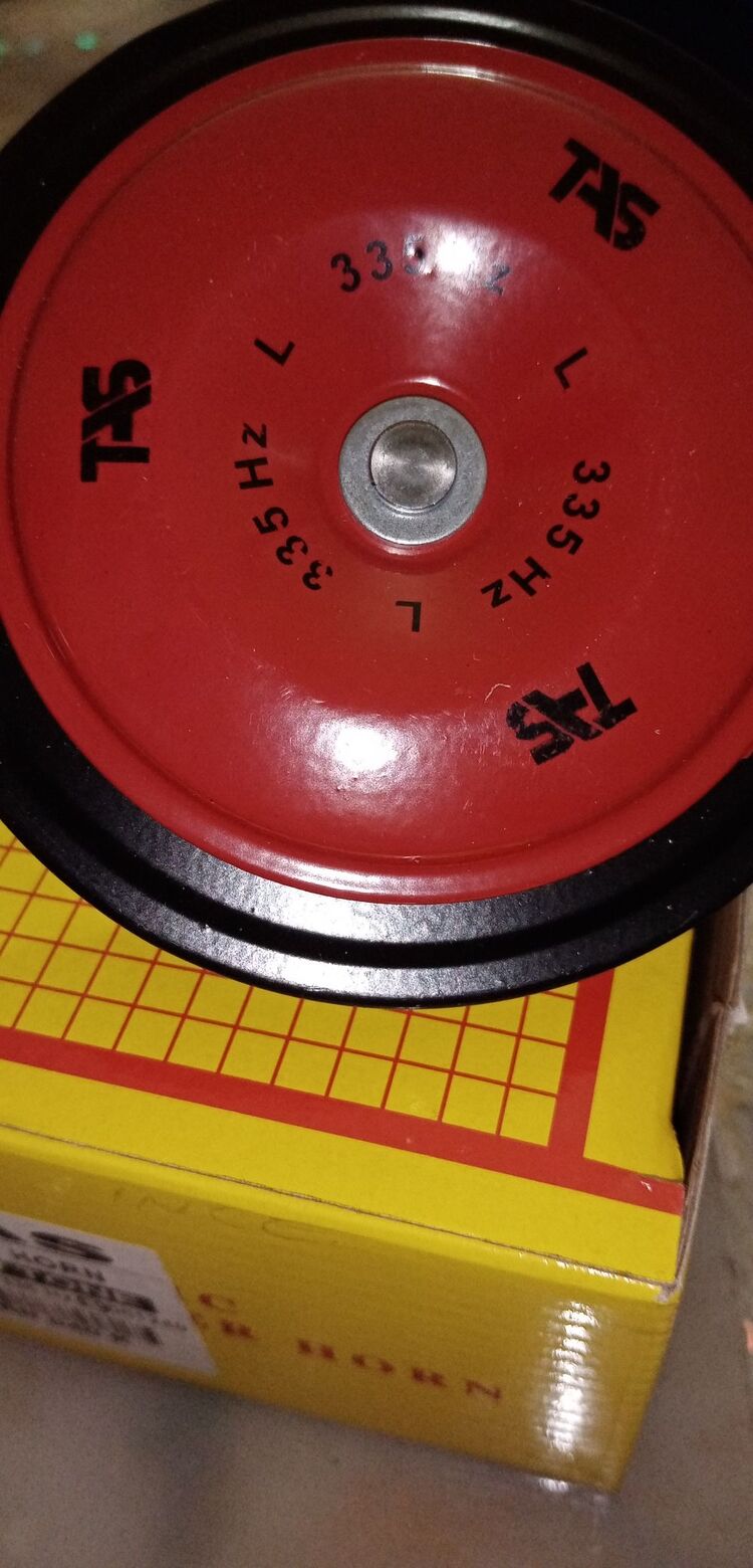 Ünüversal tip korna