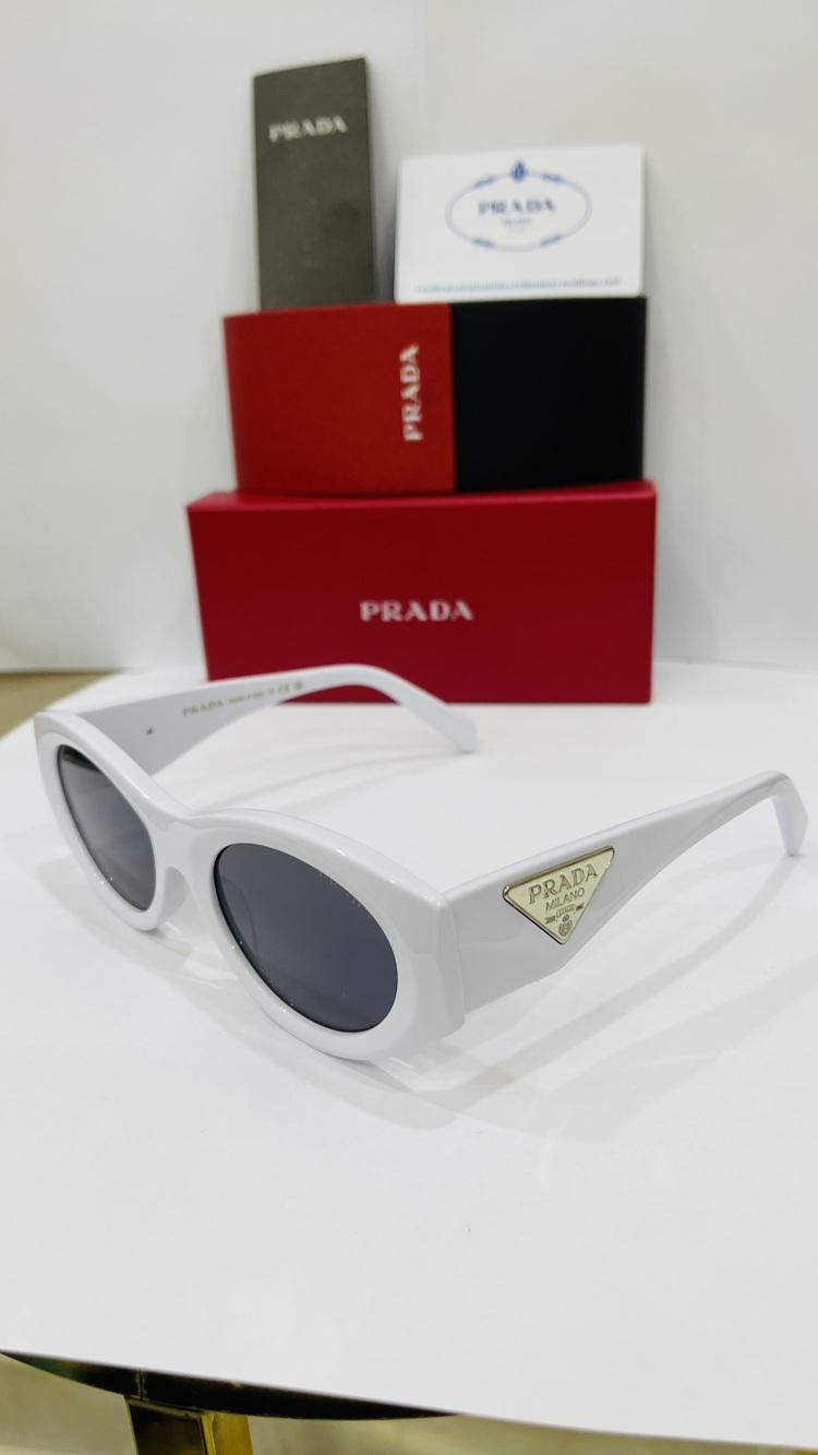 PRADA BEYAZ ÇERÇEVE SİYAH ŞEFFAF CAM