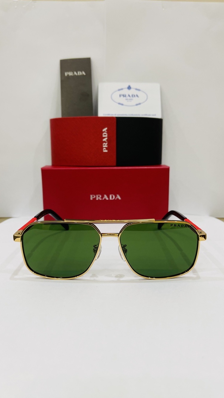 PRADA KIRMIZI ÇERÇEVE YEŞİL ŞEFFAF CAM