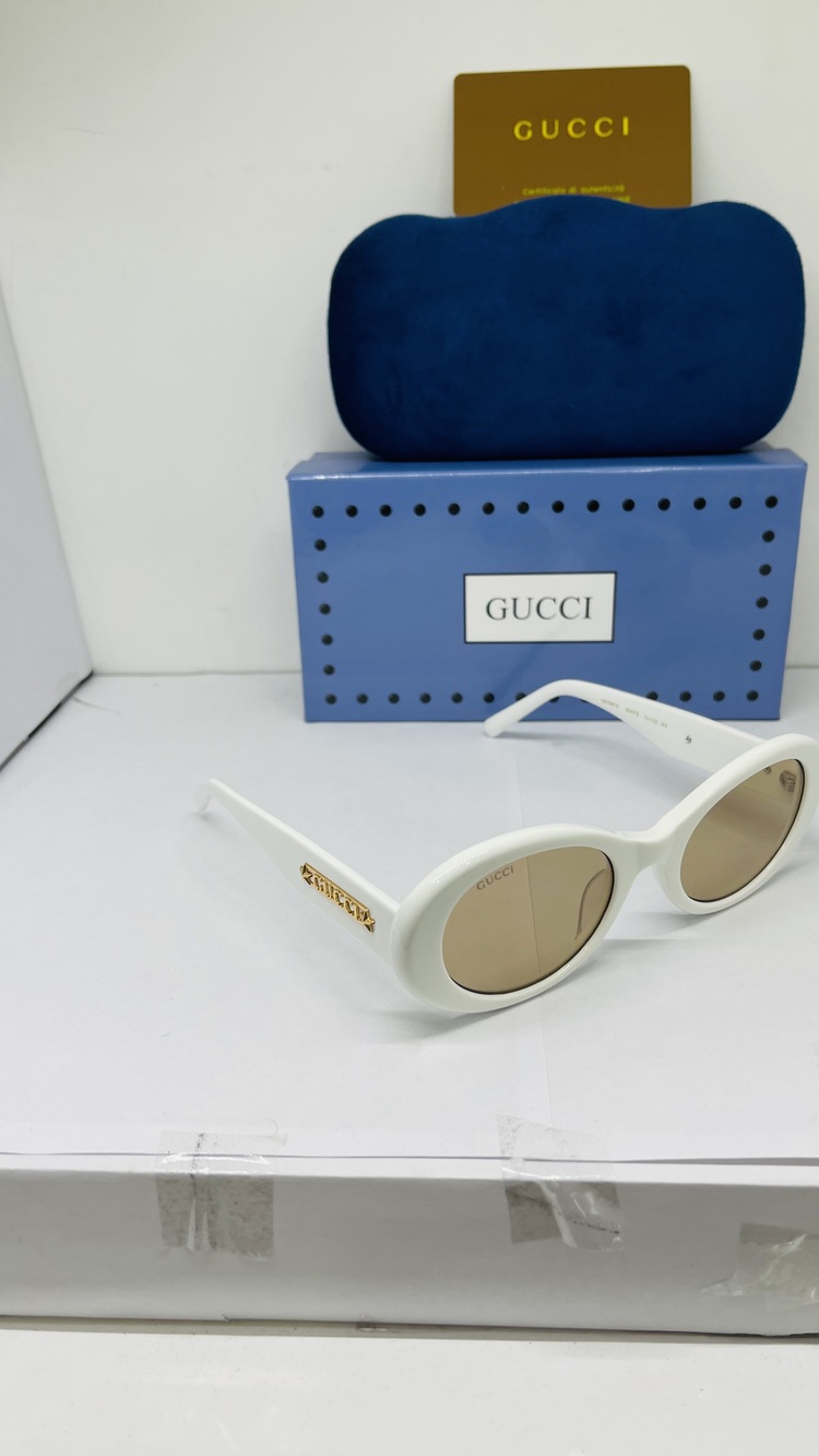 GUCCİ BEYAZ ÇERÇEVE ŞEFFAF CAM