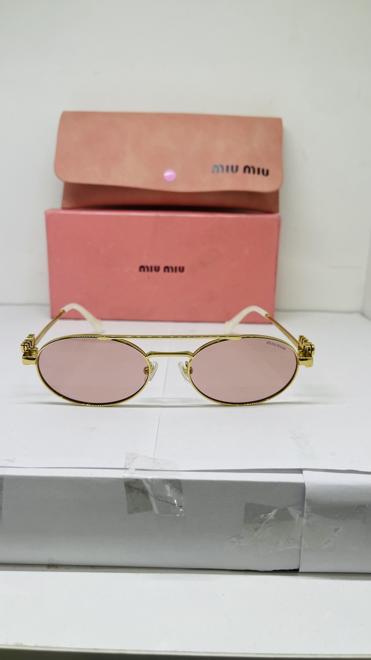 MIU GOLD ÇERÇEVE PUDRA ŞEFFAF CAM