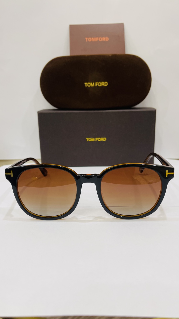 TOM FORD SİYAH ÇERÇEVE KAHVE ŞEFFAF CAM