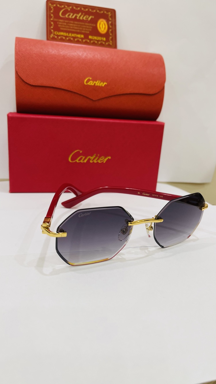 CARTİER KIRMIZI ÇERÇEVE SİYAH ŞEFFAF CAM