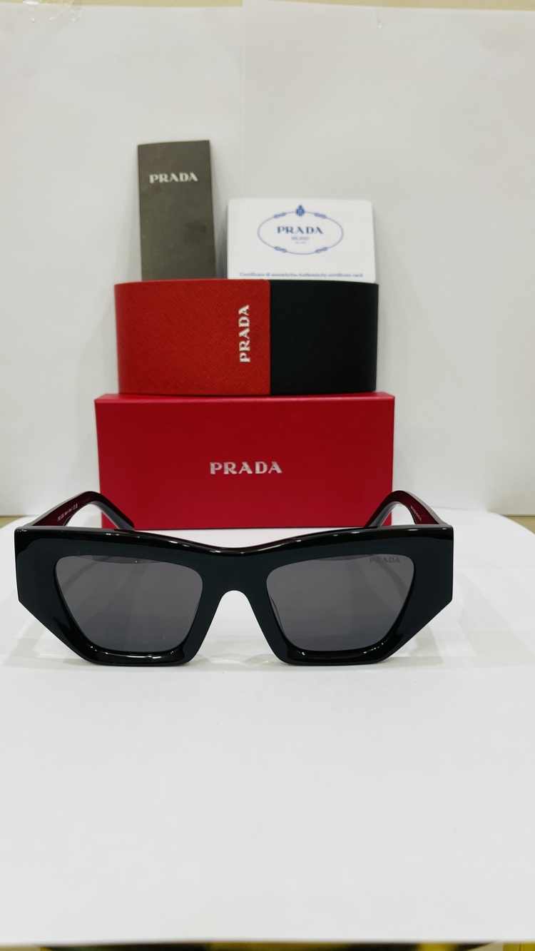 PRADA SİYAH ÇERÇEVE SİYAH ŞEFFAF CAM