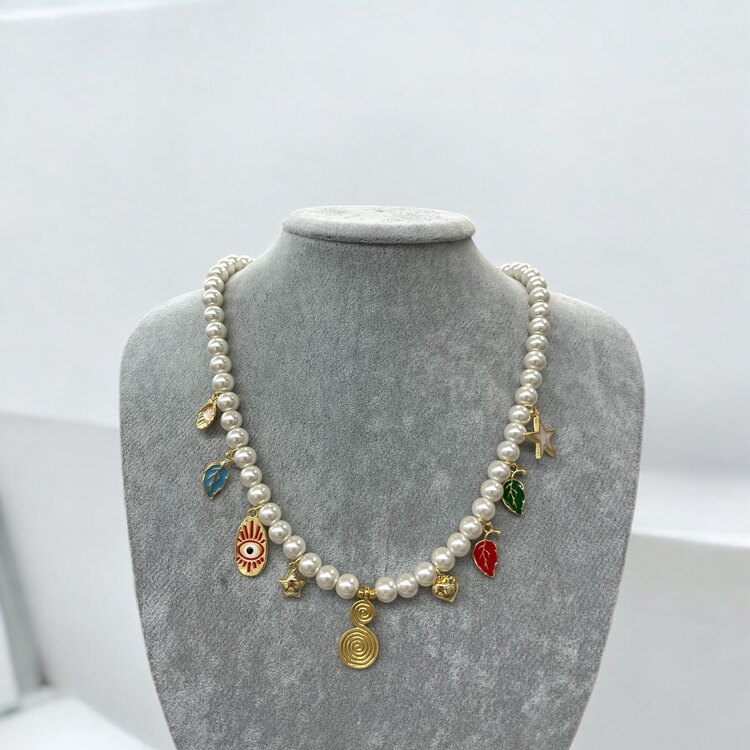 İncili charm kolye