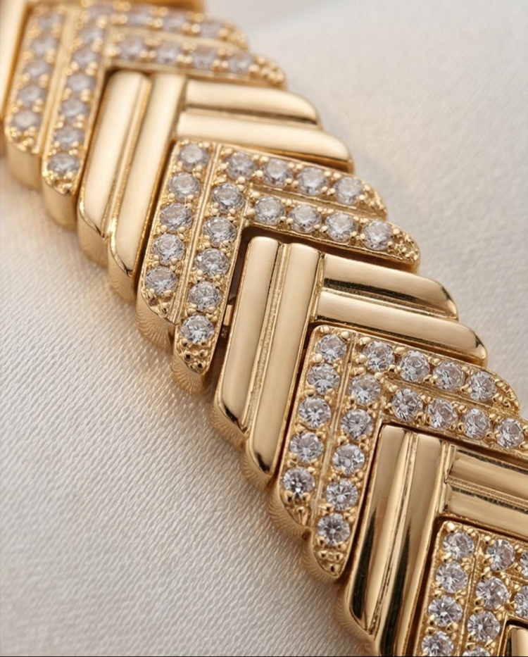 Rose Gold Çelik Asansörlü Chevron Bileklik - Gündüzden Geceye Zarafet