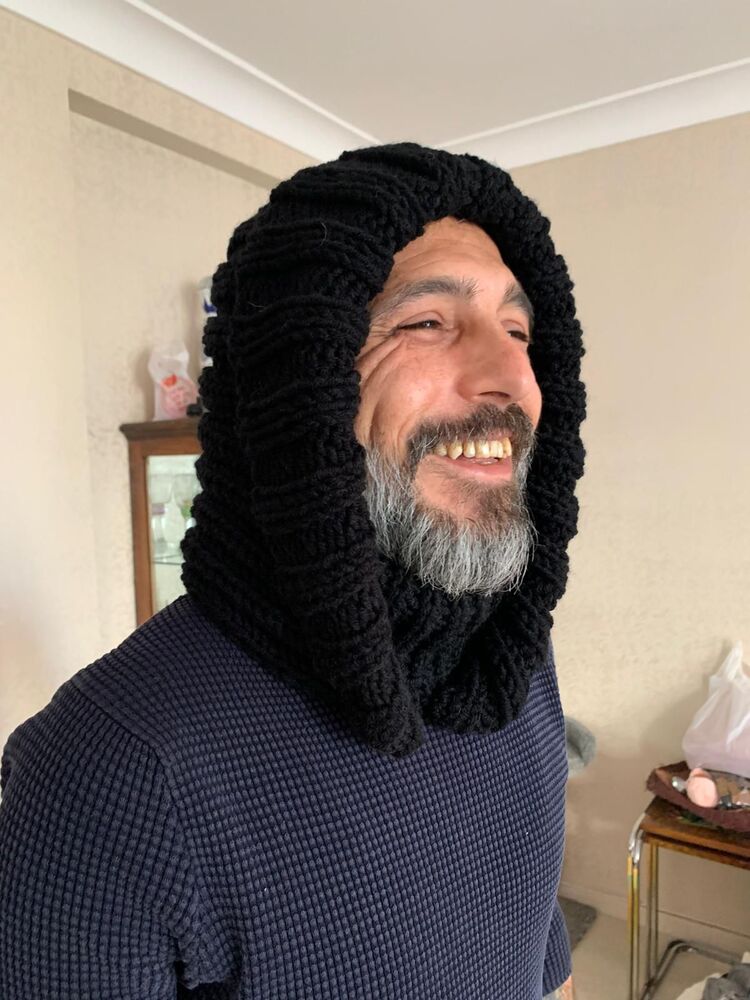 El Örgüsü Kapüşonlu Boyunluk, Balaklava