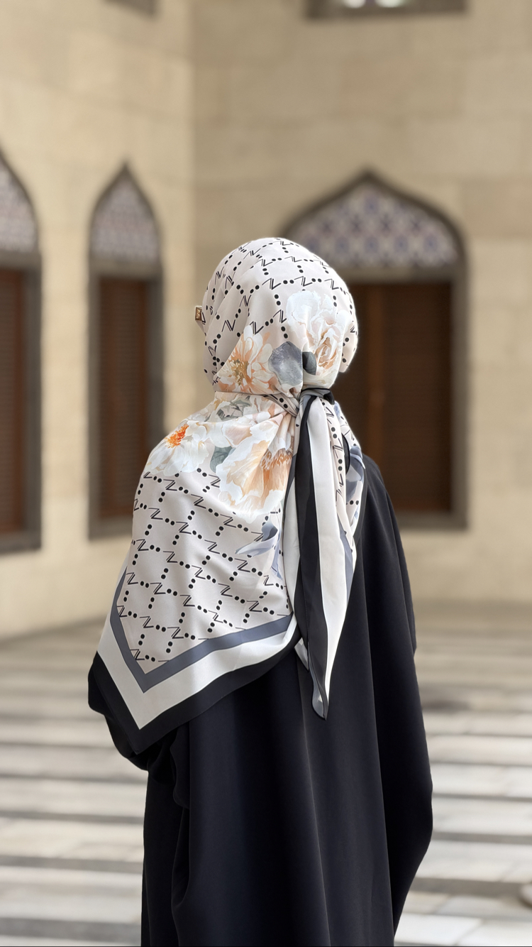 Monogram’ SİYAH 