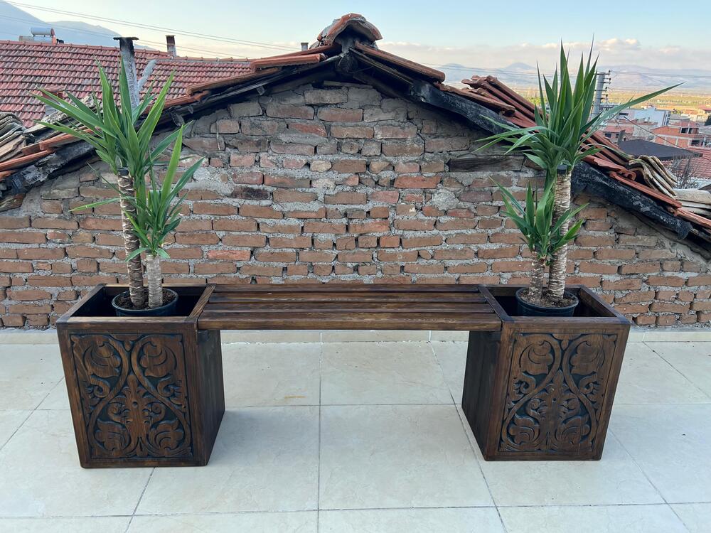 Ahşap Oyma Saksılıklı Bank