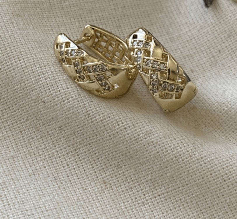 Xupink VIP 14K Örgü Desenli Küpe 