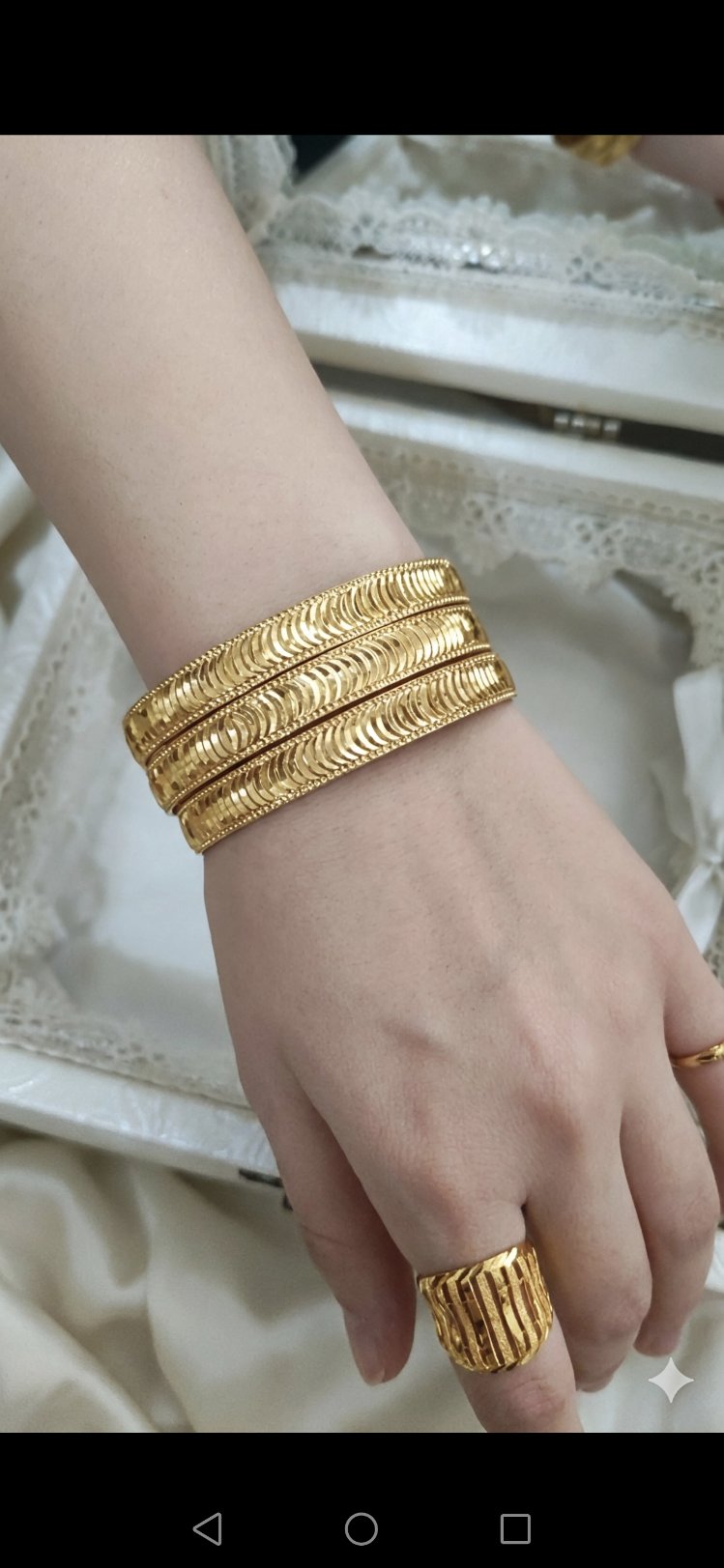 Gold Seri Sıralı Desenli Bilezik