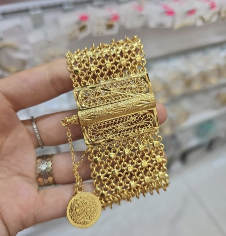 Dantel İşçililki Bileklik