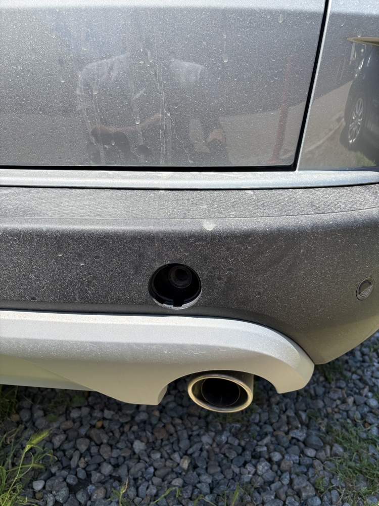 Ford Kuga arka tampon çeki demiri kapağı