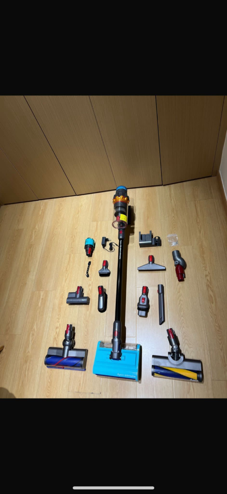 Dyson V15 Detect Submarine 