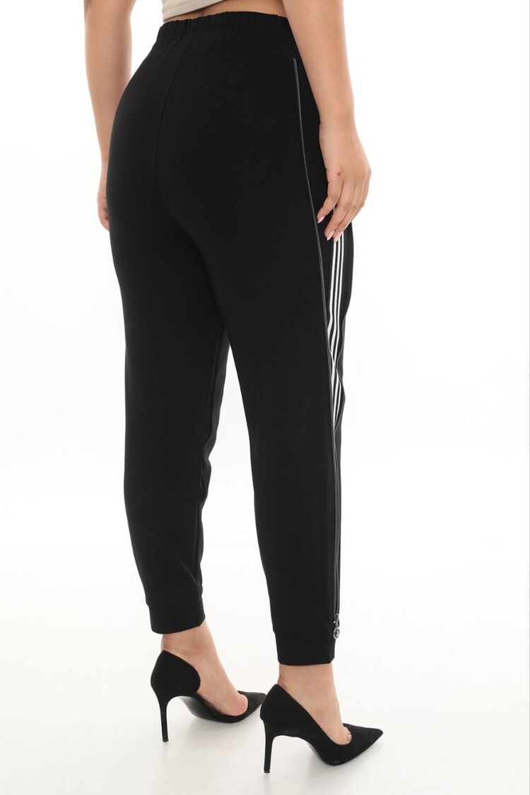 Büyük Beden Kadın Beyaz Şeritli Fermuarlı Dar Paça Jogger Pantolon