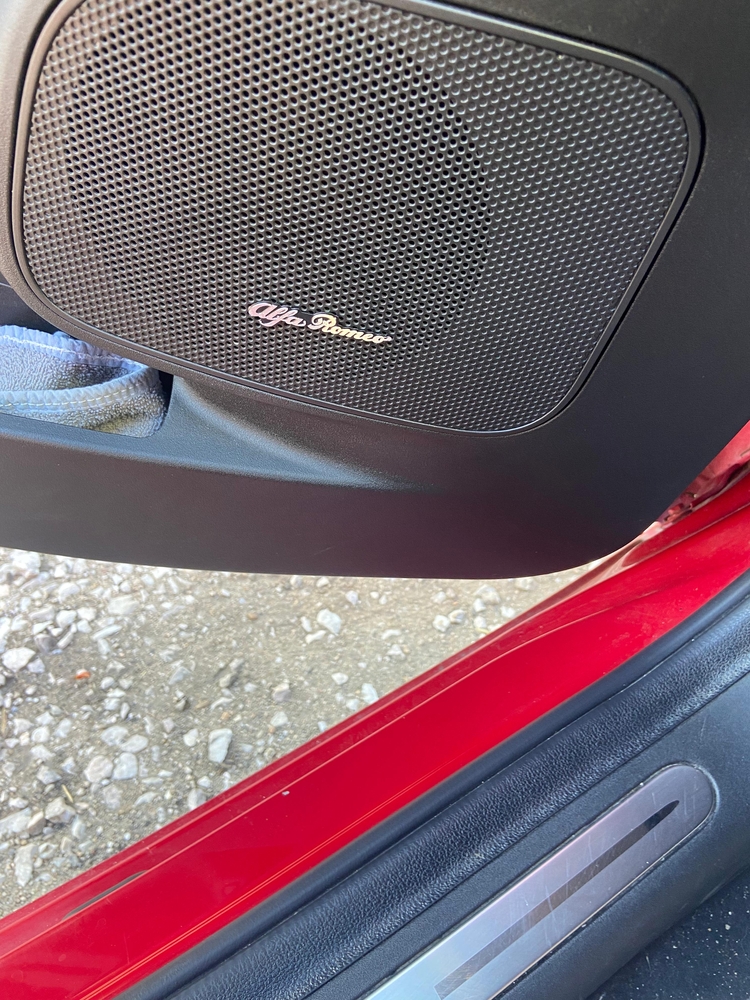 Alfa Romeo Hoperlör Sticker