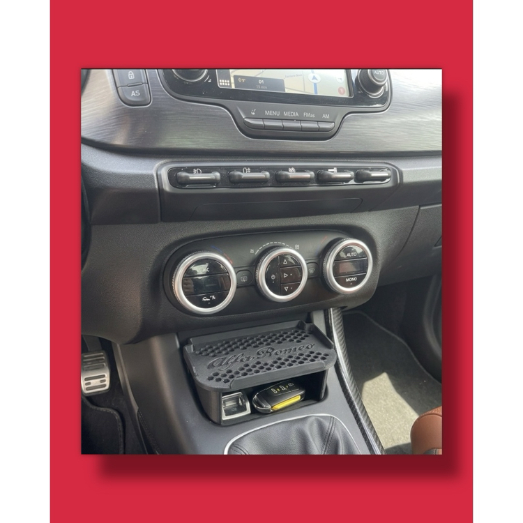 Alfa Romeo Giulietta Telefon Stand