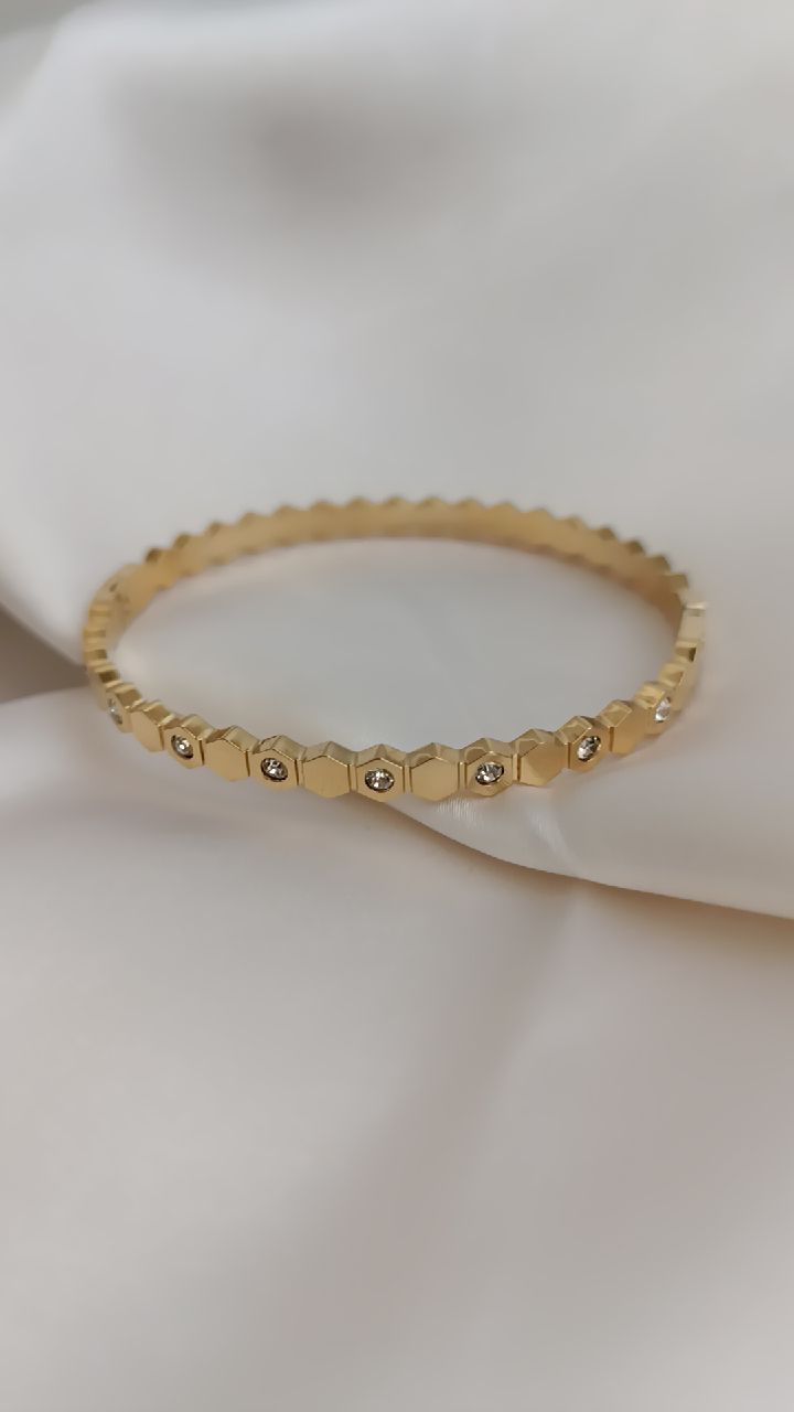 ÇELİK KELEPÇE
