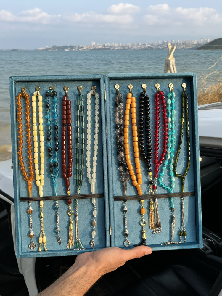 10’lu kadife kutu +10 adet kehribar tesbih seti 