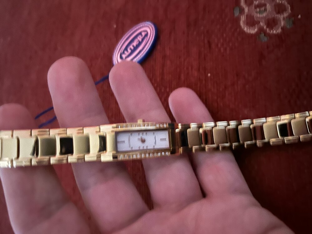 Almera Vintage kadın saati