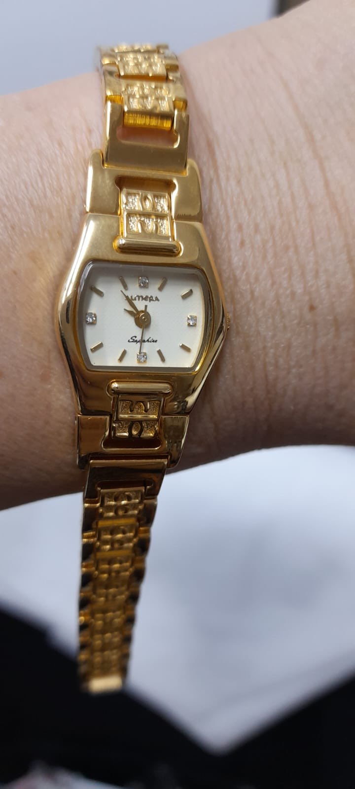Almera Vintage kadın saati