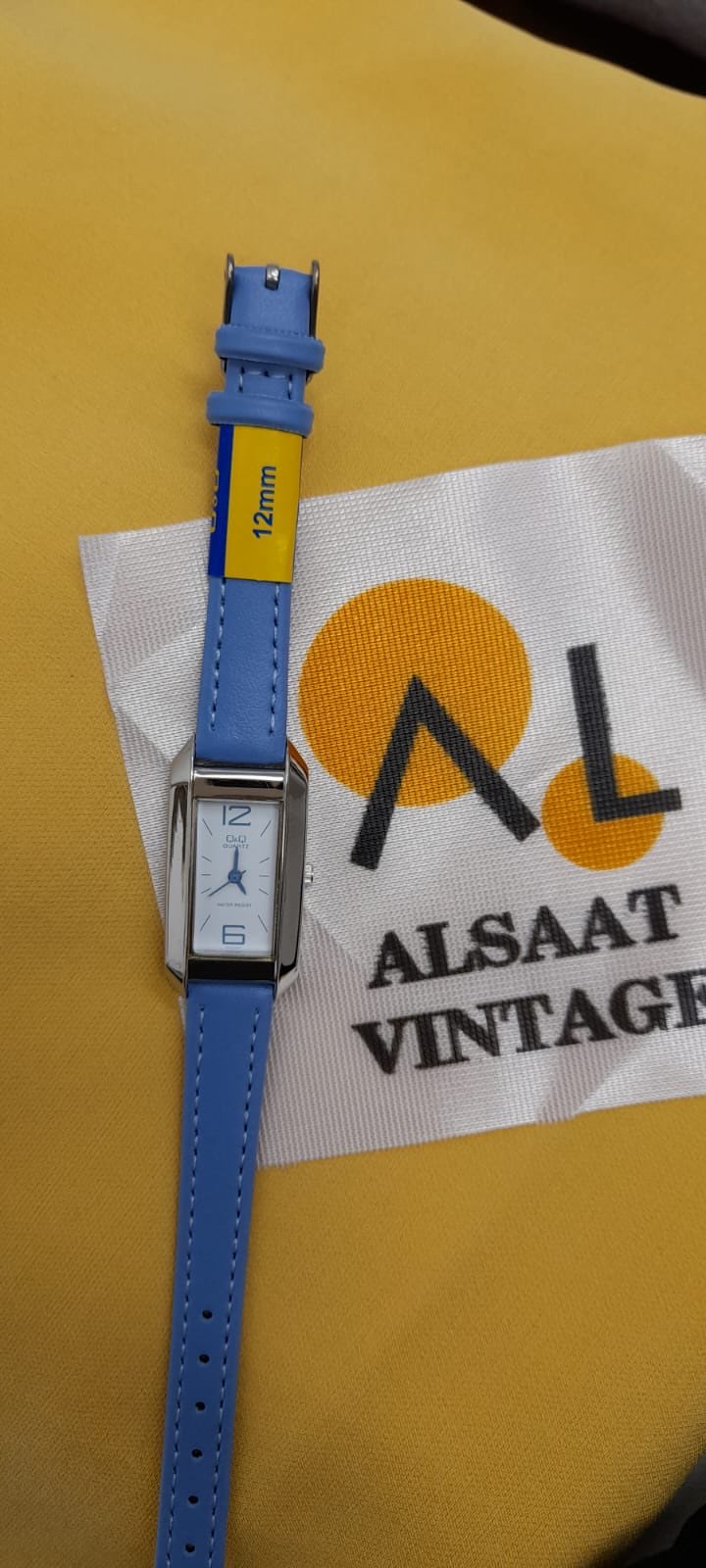 Q&Q vintage kadın saati