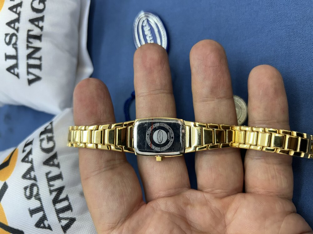 Almera vintage kadın saatleri 