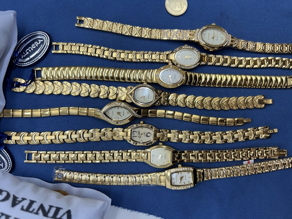 Almera Vintage kadın saatleri