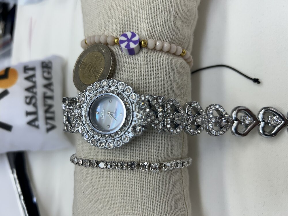 Goldon Vintage kadın saati 
