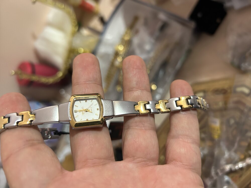 Revello Vintage kadın saati