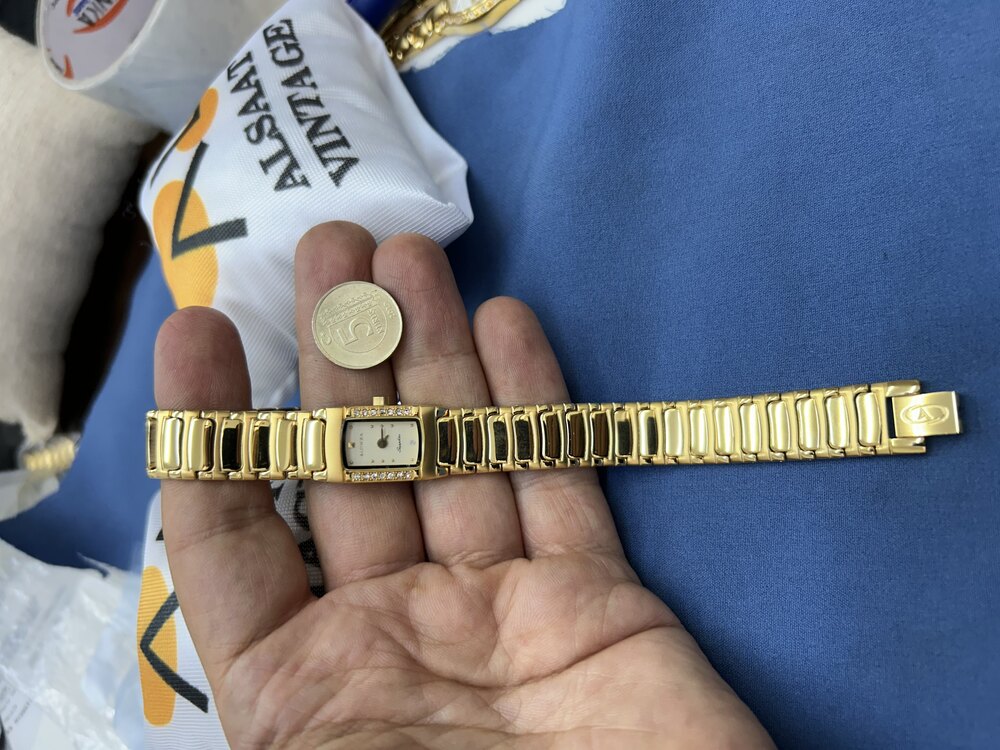 Almera Vintage kadın saati