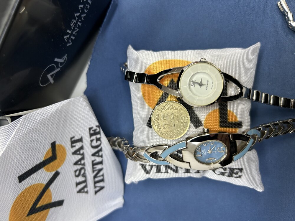 Q&Q Vintage kadın saati