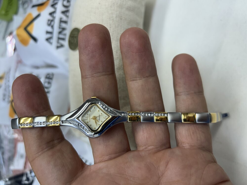 Almera Vintage kadın saati
