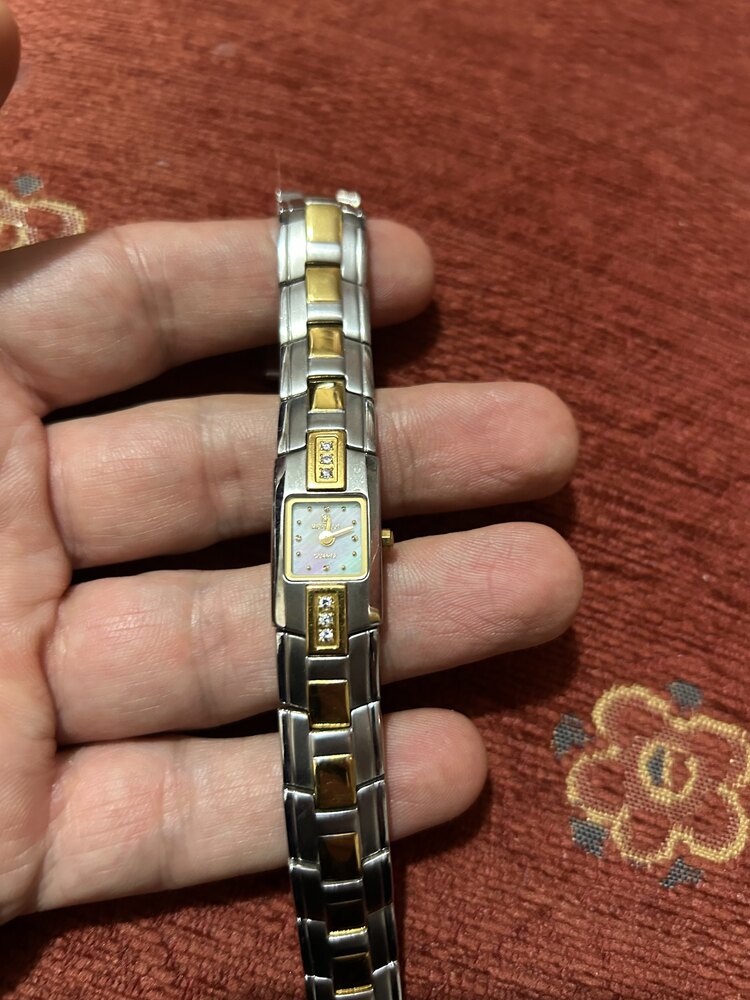 Revello minimal vintage kadın saati