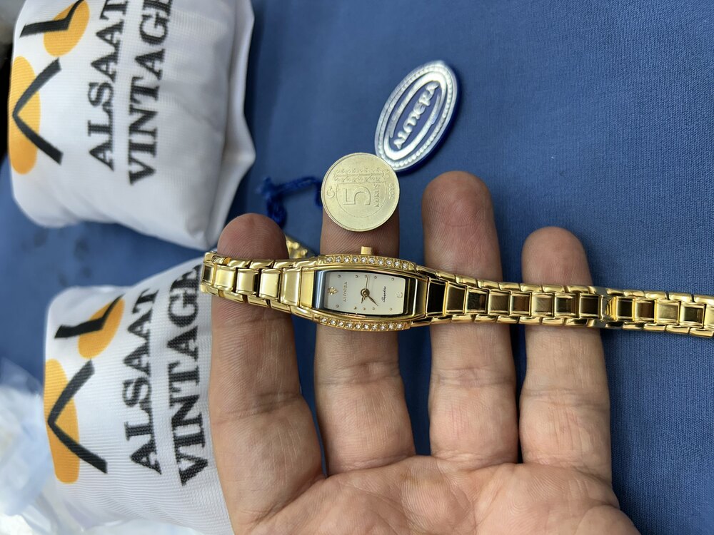 Almera vintage kadın saatleri 