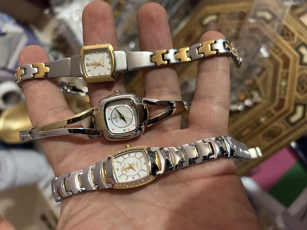 Revello Vintage kadın saati