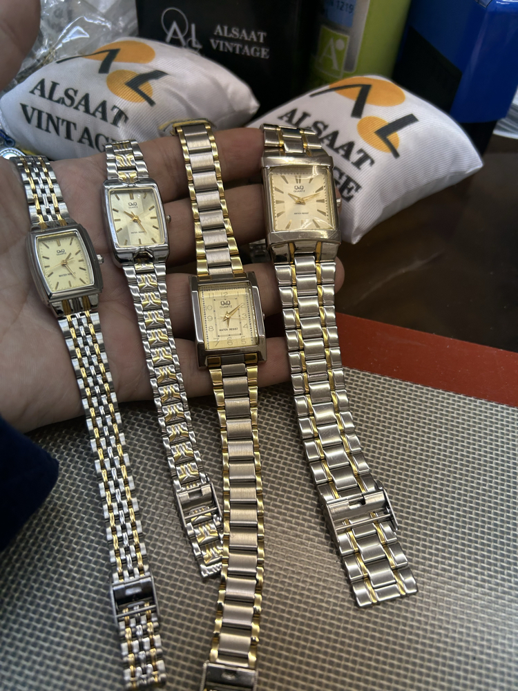 Q&Q Vintage kol saati