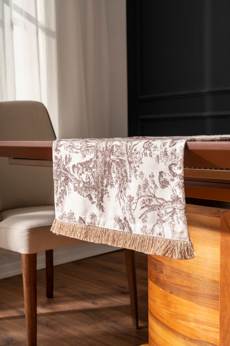 Kahverengi Püsküllü, İngiliz Köylüler Desen 40x140cm Runner