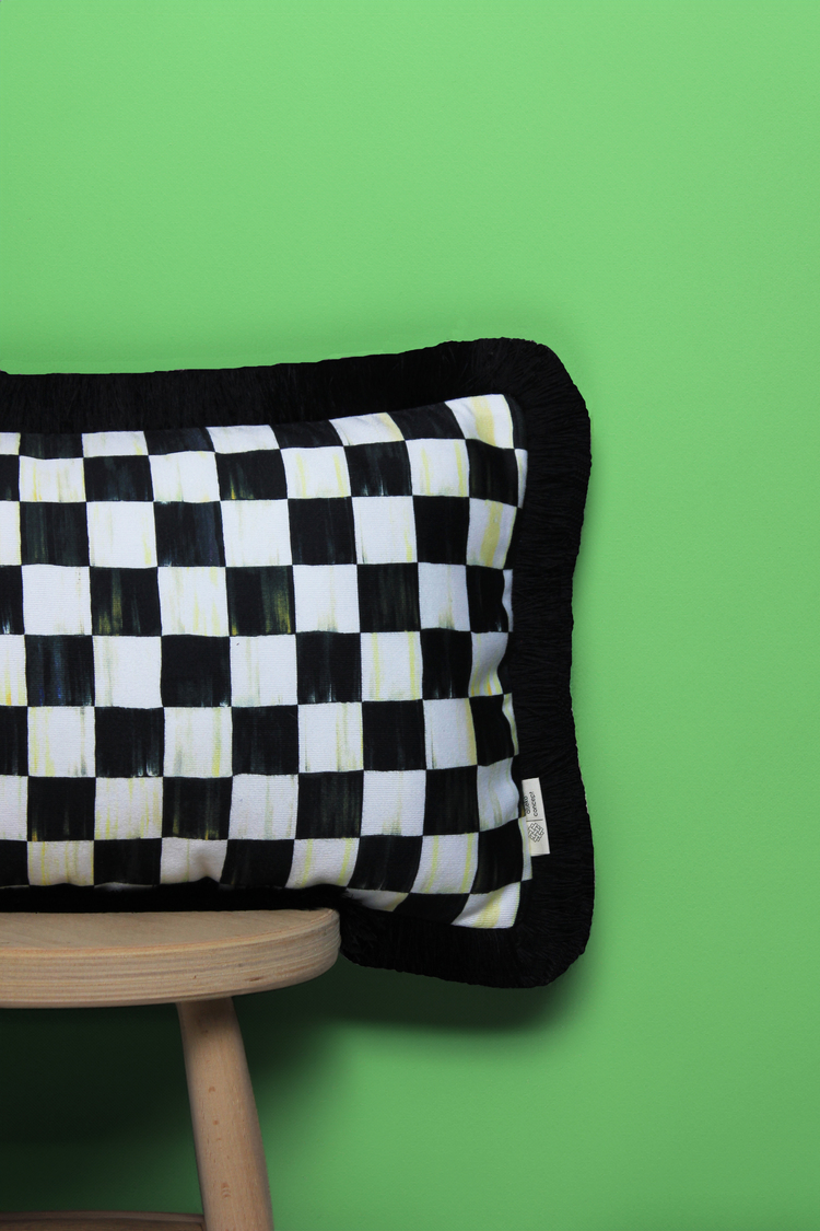 Siyah Püsküllü, Dama Desen 30x50cm Dikdörtgen Kırlent Kılıfı