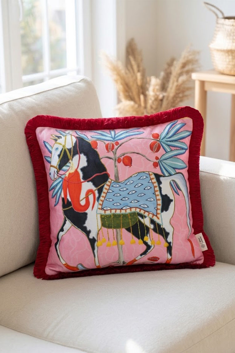 Pembe At Desenli Dekoratif 43x43cm Kare Kırlent Kılıfı