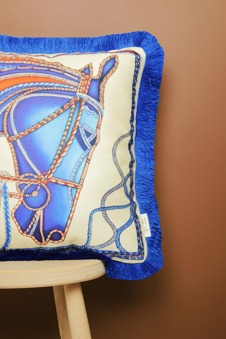 Saks Püsküllü, Blue Horse Theme Desen 43x43cm Kare Kırlent Kılıfı
