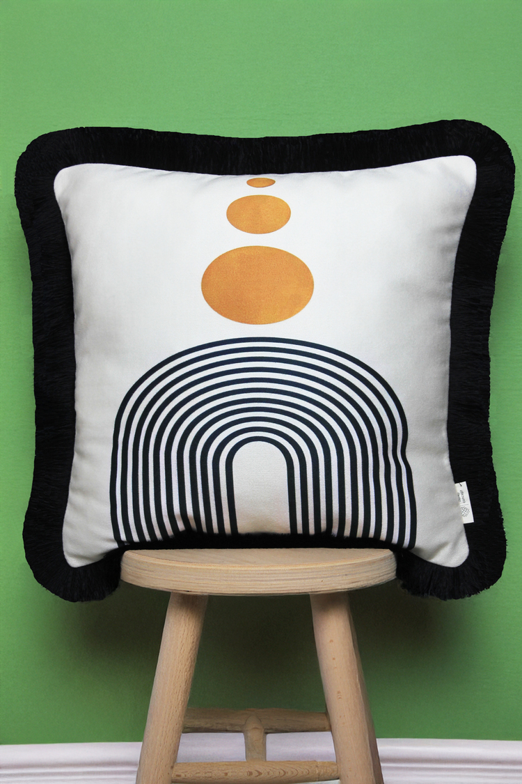 Siyah Püsküllü, Soft Ethnic 02 Desen, 43x43cm Kare Kırlent Kılıfı